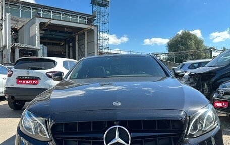 Mercedes-Benz E-Класс, 2019 год, 2 800 000 рублей, 1 фотография