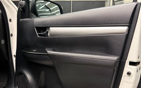 Toyota Hilux VIII, 2015 год, 3 350 000 рублей, 9 фотография