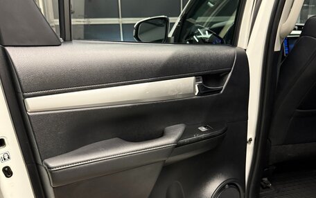 Toyota Hilux VIII, 2015 год, 3 350 000 рублей, 11 фотография