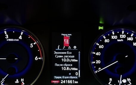 Toyota Hilux VIII, 2015 год, 3 350 000 рублей, 16 фотография