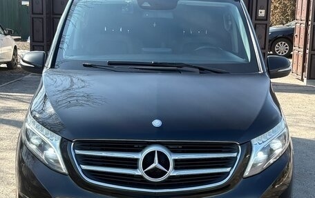 Mercedes-Benz V-Класс, 2014 год, 3 450 000 рублей, 3 фотография