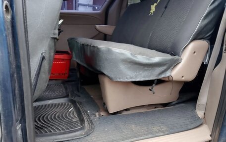 Chrysler Voyager IV, 2001 год, 175 000 рублей, 12 фотография