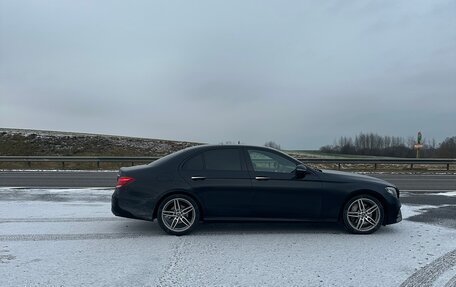 Mercedes-Benz E-Класс, 2019 год, 2 800 000 рублей, 6 фотография