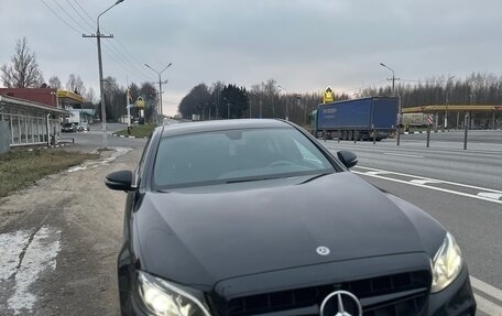 Mercedes-Benz E-Класс, 2019 год, 2 800 000 рублей, 7 фотография