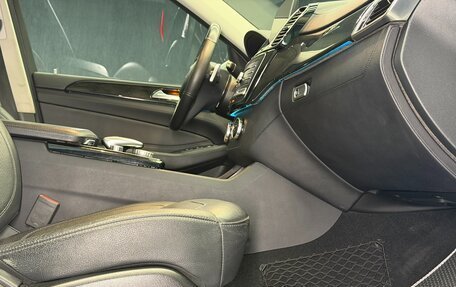 Mercedes-Benz GLS, 2018 год, 5 690 000 рублей, 28 фотография