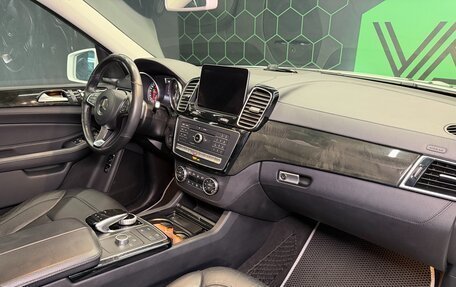 Mercedes-Benz GLS, 2018 год, 5 690 000 рублей, 29 фотография