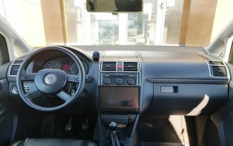 Volkswagen Touran III, 2004 год, 495 000 рублей, 11 фотография