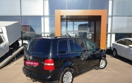 Volkswagen Touran III, 2004 год, 495 000 рублей, 5 фотография