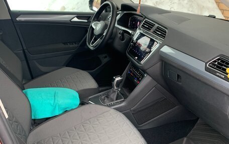 Volkswagen Tiguan II, 2021 год, 2 950 000 рублей, 8 фотография