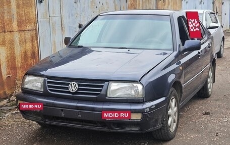Volkswagen Vento, 1997 год, 130 000 рублей, 2 фотография