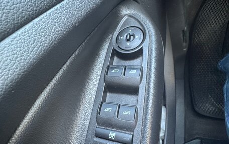 Ford Escape III, 2016 год, 1 299 000 рублей, 11 фотография