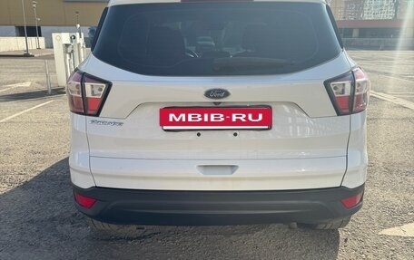 Ford Escape III, 2016 год, 1 299 000 рублей, 2 фотография