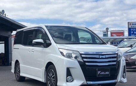 Toyota Noah III, 2017 год, 1 550 001 рублей, 3 фотография