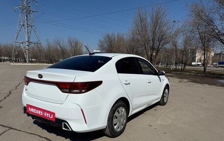 KIA Rio IV, 2021 год, 1 600 000 рублей, 3 фотография
