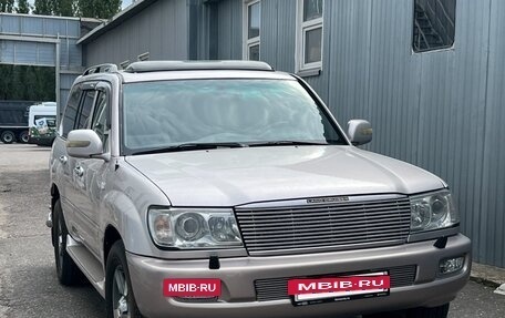 Toyota Land Cruiser 100 рестайлинг 2, 2004 год, 1 900 000 рублей, 5 фотография