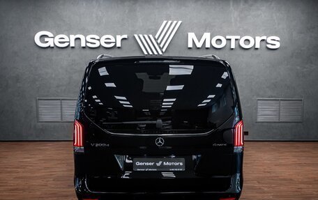 Mercedes-Benz V-Класс, 2025 год, 15 300 000 рублей, 4 фотография