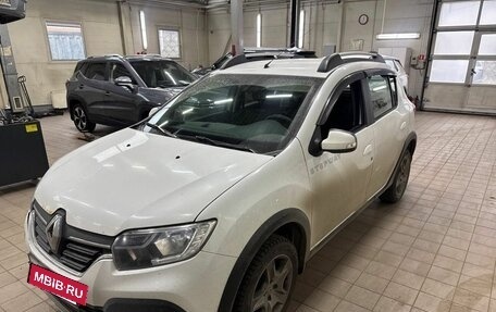 Renault Sandero II рестайлинг, 2019 год, 850 000 рублей, 2 фотография