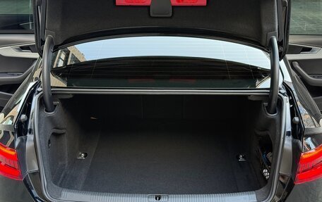 Audi A4, 2017 год, 1 950 000 рублей, 32 фотография