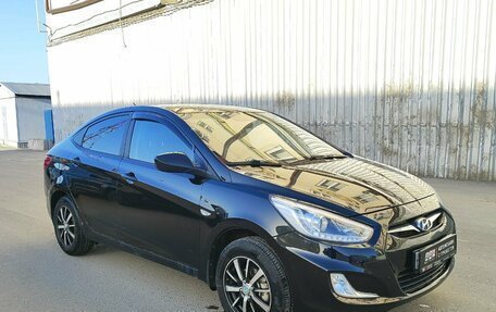 Hyundai Solaris II рестайлинг, 2013 год, 625 000 рублей, 2 фотография