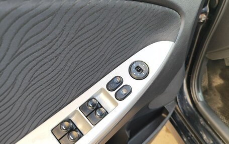 Hyundai Solaris II рестайлинг, 2013 год, 625 000 рублей, 15 фотография