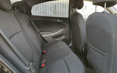 Hyundai Solaris II рестайлинг, 2013 год, 625 000 рублей, 20 фотография