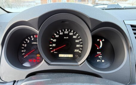 Toyota Hilux VII, 2010 год, 1 300 000 рублей, 35 фотография