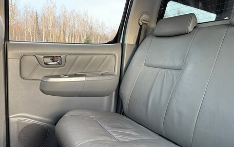 Toyota Hilux VII, 2010 год, 1 300 000 рублей, 33 фотография