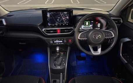 Toyota Raize I, 2020 год, 1 200 001 рублей, 6 фотография