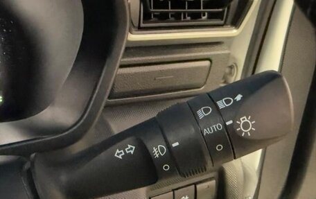 Toyota Raize I, 2020 год, 1 200 001 рублей, 14 фотография