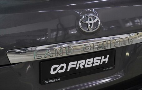 Toyota Land Cruiser 200, 2010 год, 2 940 000 рублей, 10 фотография