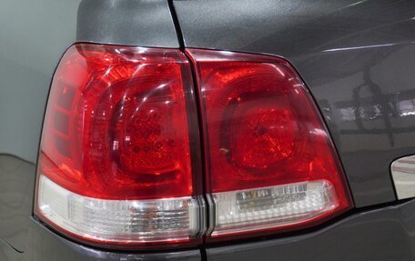 Toyota Land Cruiser 200, 2010 год, 2 940 000 рублей, 8 фотография