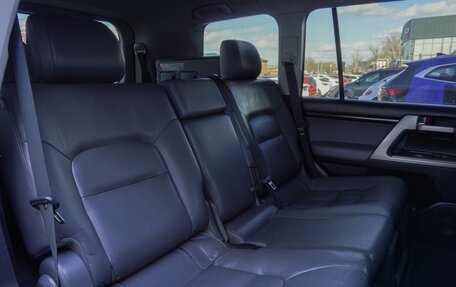 Toyota Land Cruiser 200, 2010 год, 2 940 000 рублей, 12 фотография