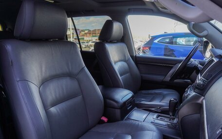 Toyota Land Cruiser 200, 2010 год, 2 940 000 рублей, 13 фотография