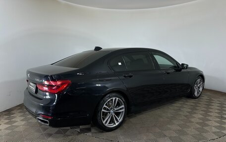 BMW 7 серия, 2016 год, 2 990 000 рублей, 6 фотография