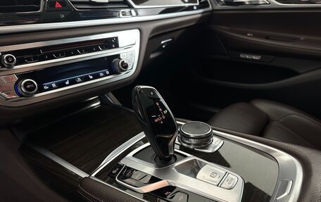 BMW 7 серия, 2016 год, 2 990 000 рублей, 13 фотография