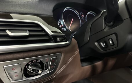 BMW 7 серия, 2016 год, 2 990 000 рублей, 9 фотография