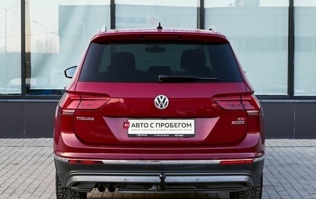 Volkswagen Tiguan II, 2018 год, 2 375 000 рублей, 4 фотография