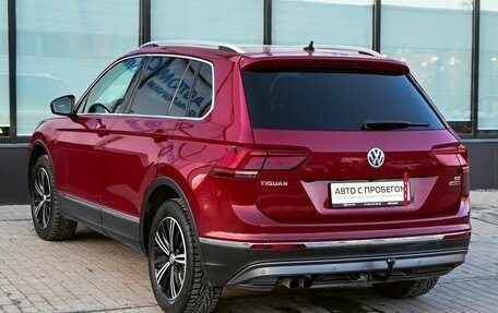 Volkswagen Tiguan II, 2018 год, 2 375 000 рублей, 3 фотография