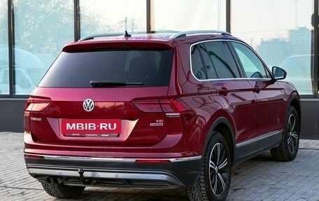 Volkswagen Tiguan II, 2018 год, 2 375 000 рублей, 5 фотография