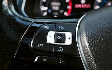 Volkswagen Tiguan II, 2018 год, 2 375 000 рублей, 12 фотография