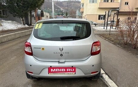 Renault Sandero II рестайлинг, 2015 год, 950 000 рублей, 2 фотография