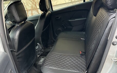 Renault Sandero II рестайлинг, 2015 год, 950 000 рублей, 13 фотография