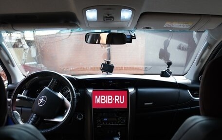 Toyota Fortuner II, 2017 год, 4 190 000 рублей, 8 фотография