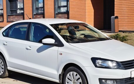 Volkswagen Polo VI (EU Market), 2017 год, 900 000 рублей, 2 фотография