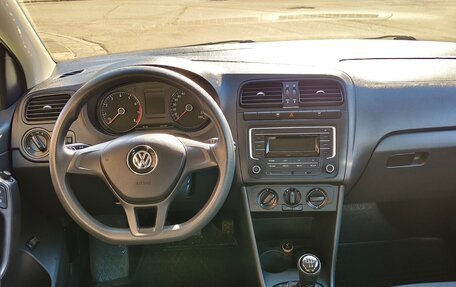 Volkswagen Polo VI (EU Market), 2017 год, 900 000 рублей, 15 фотография