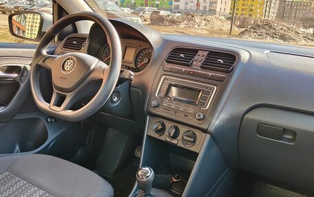 Volkswagen Polo VI (EU Market), 2017 год, 900 000 рублей, 14 фотография