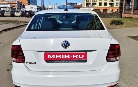 Volkswagen Polo VI (EU Market), 2017 год, 900 000 рублей, 4 фотография