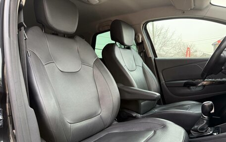 Renault Kaptur I рестайлинг, 2017 год, 1 360 000 рублей, 29 фотография