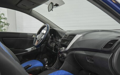 Hyundai Solaris II рестайлинг, 2011 год, 500 000 рублей, 11 фотография