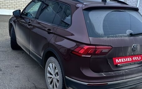 Volkswagen Tiguan II, 2021 год, 2 500 000 рублей, 4 фотография